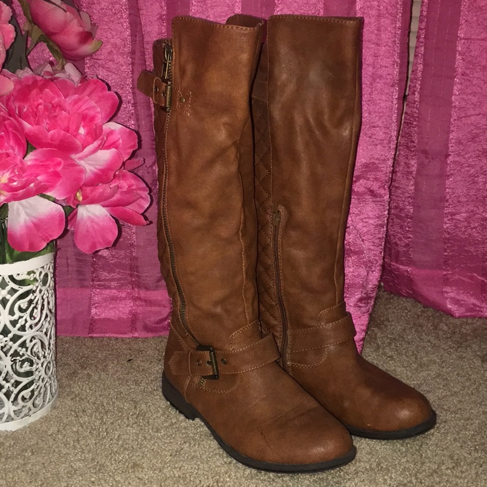 Brown riding boots winter cute